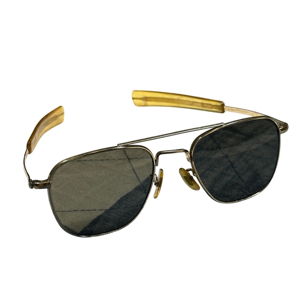 Vintage American Optical AO Pilot Sunglasses Gold Tone Bayonet Temple Aviator